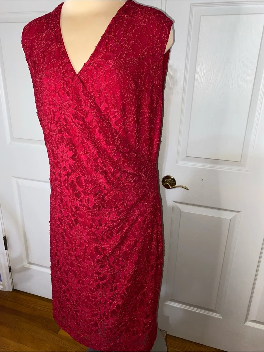 Ralph Lauren Red Lace V‑Neck Sleeveless Sheath Dress, Size 16, Holiday